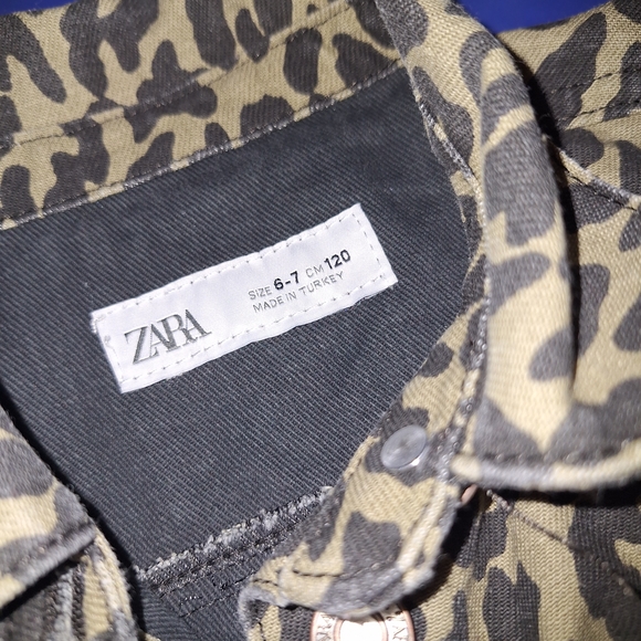 Zara Kids Leopard Print Set with Black Jeans - Picture 3 of 9